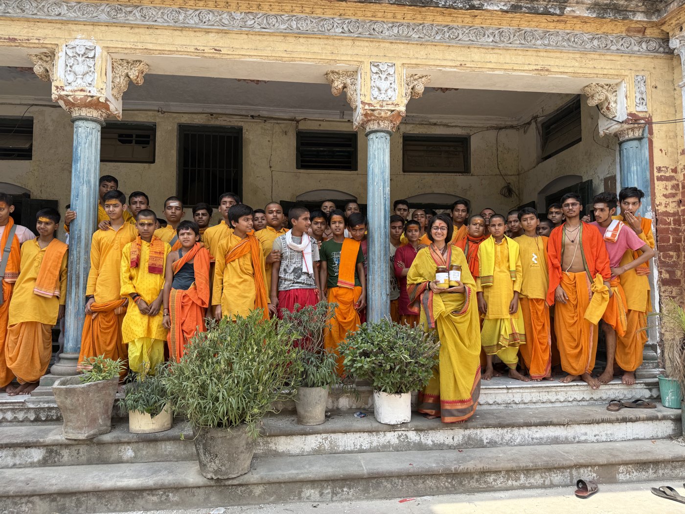 A2 Vedic ghee offerings with the brahmacārīs